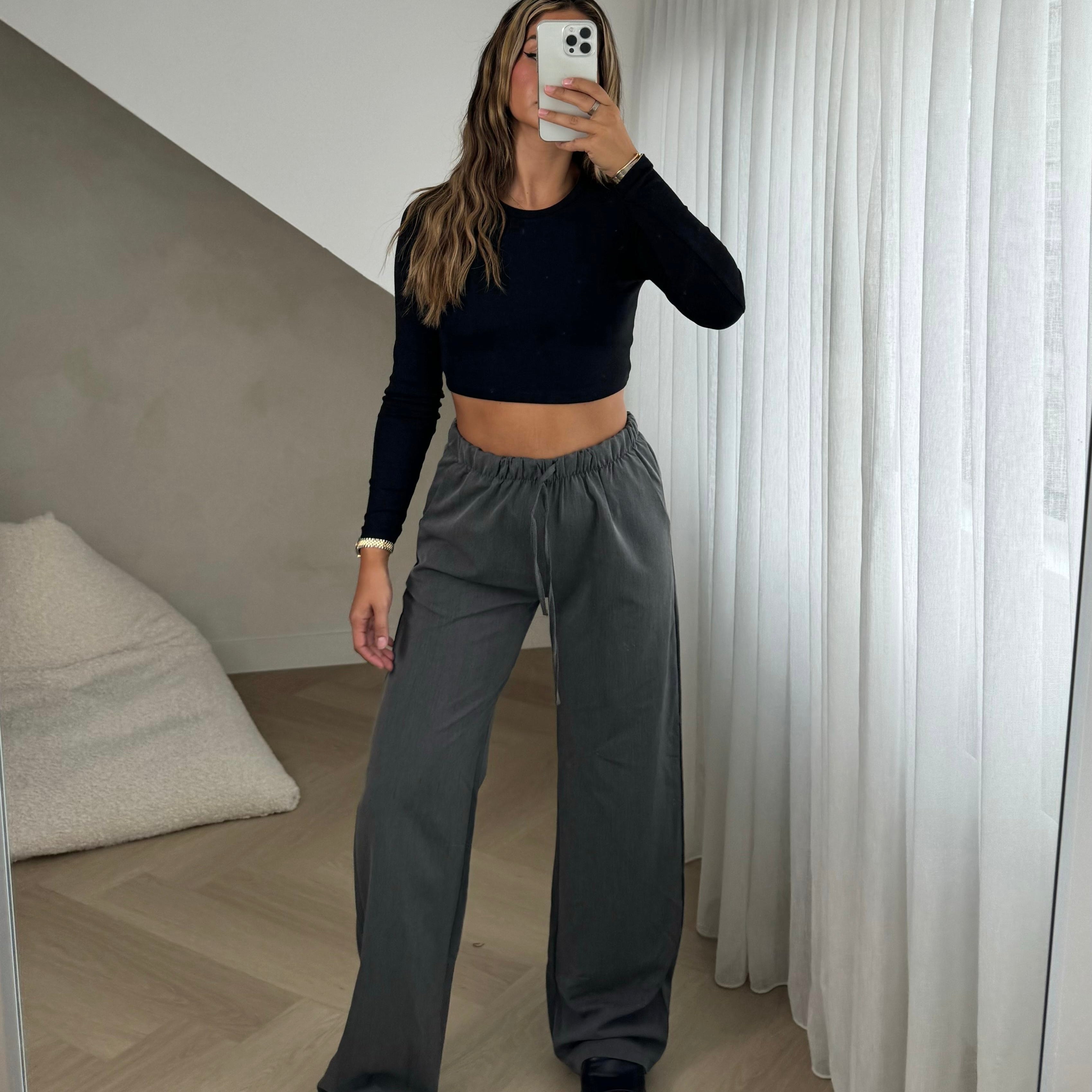 STRAIGHT PANTS BLACK AND GREY