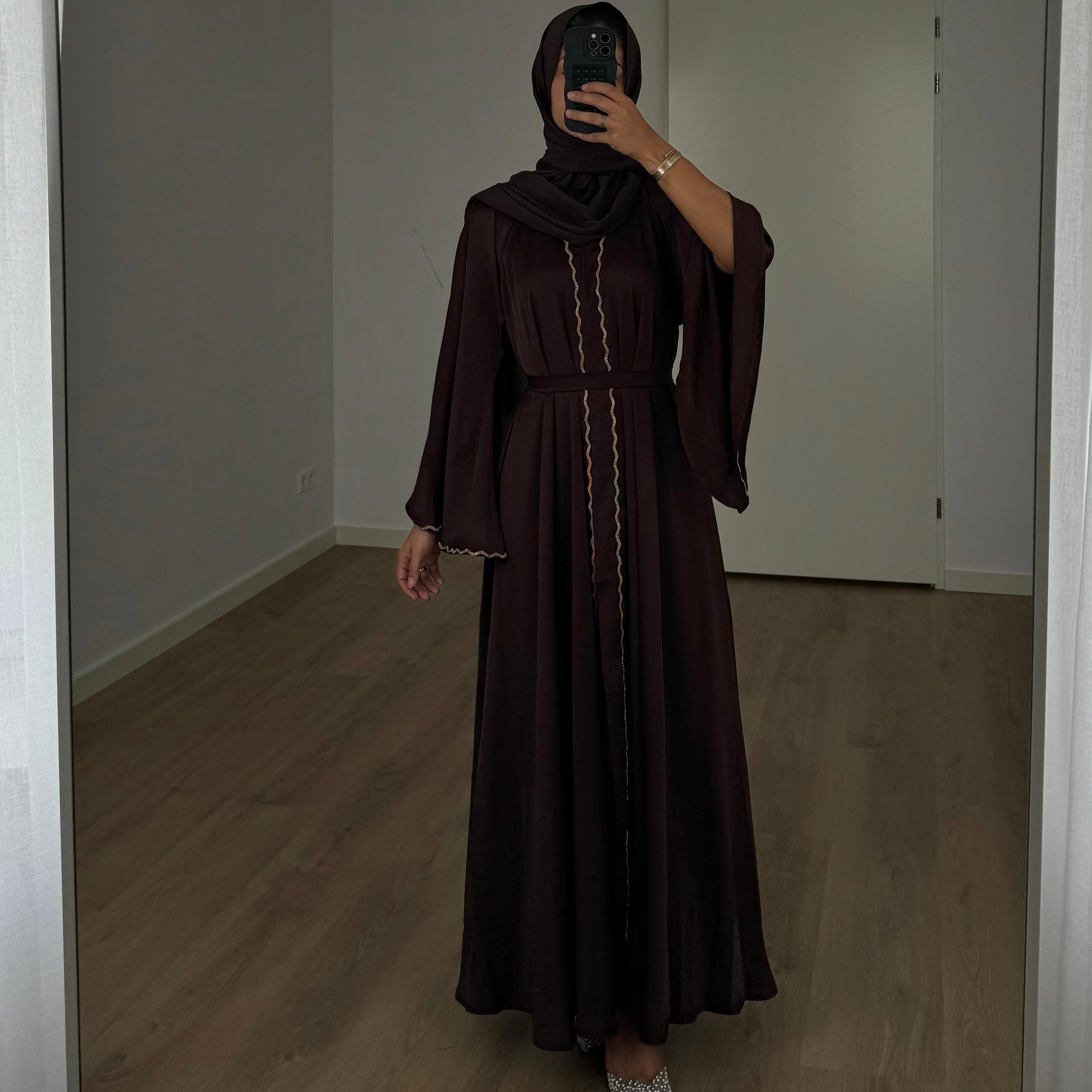 ABAYA LAMOU